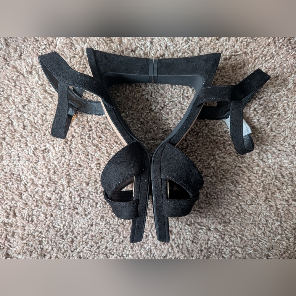 Dream Pairs Chunky Ankle Strap Sandal Heels Size 9 NWT - Picture 3 of 9